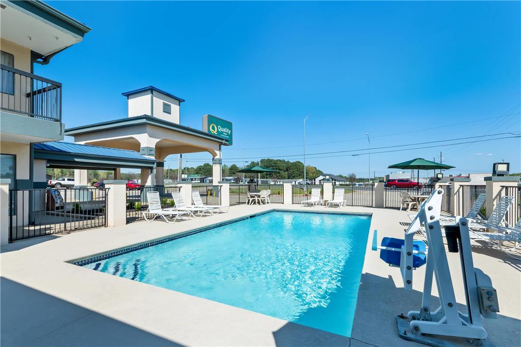 Quality Inn Marshall Facilities photo